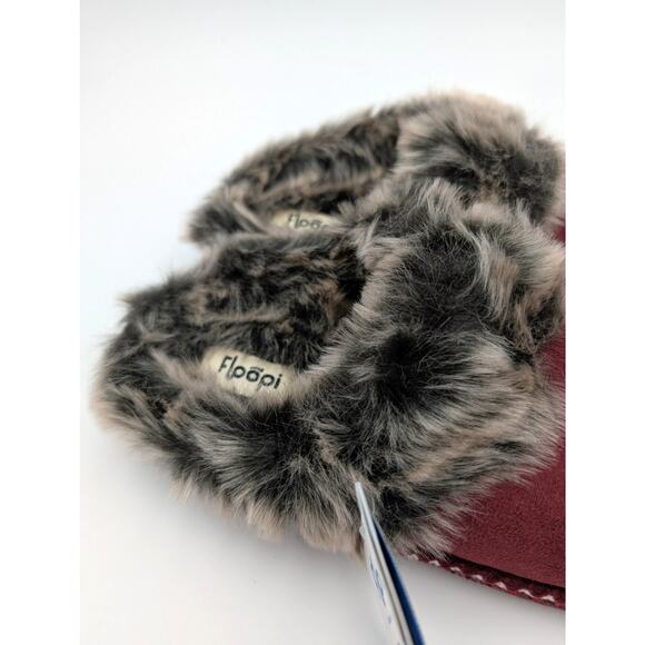 Floopi Aztec Faux Fur Lined Memory Foam Slippers Women's Red Size US9-10 - Picture 10 of 10